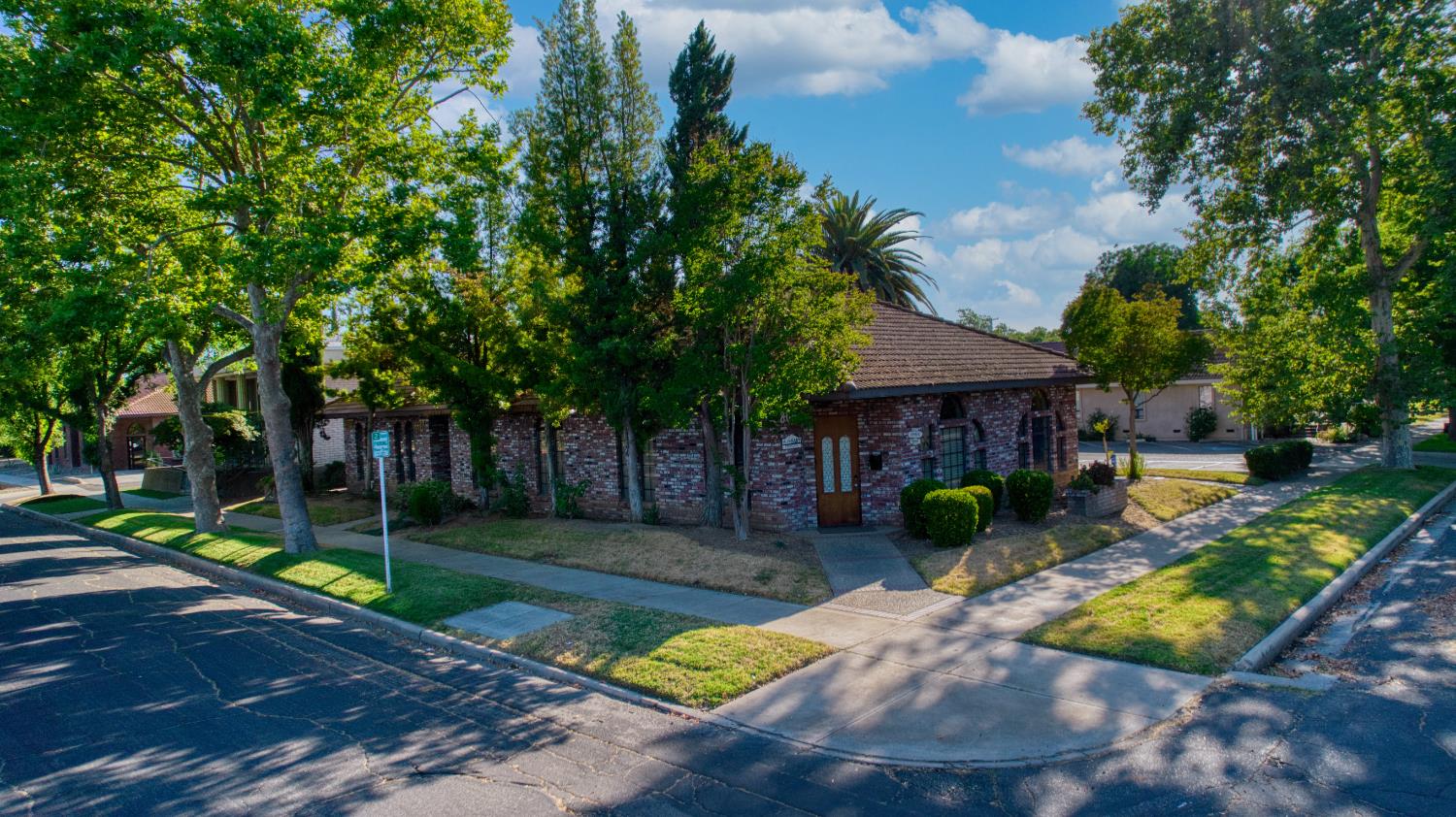 2127 O St, Merced, CA 95340