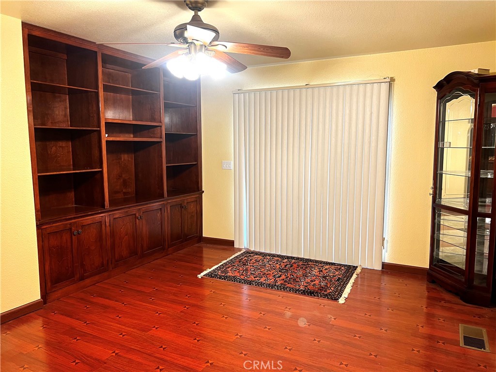 2819 Tenaya Dr, Merced, CA 95340