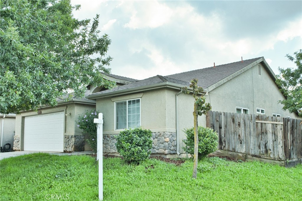 2153 W Solis St, Merced, CA 95348