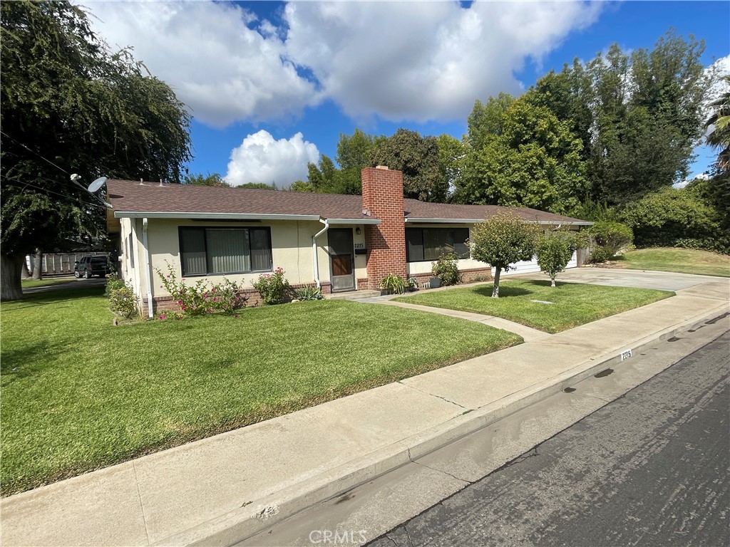 2215 W, Merced, CA 95340