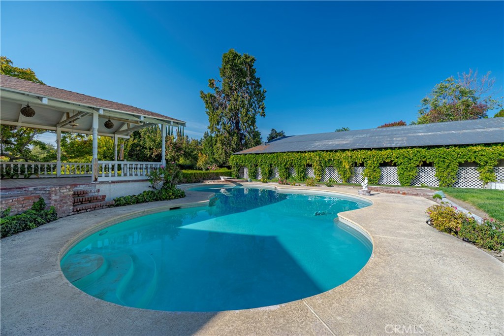 1785 E North Bear Creek, Merced, CA 95340