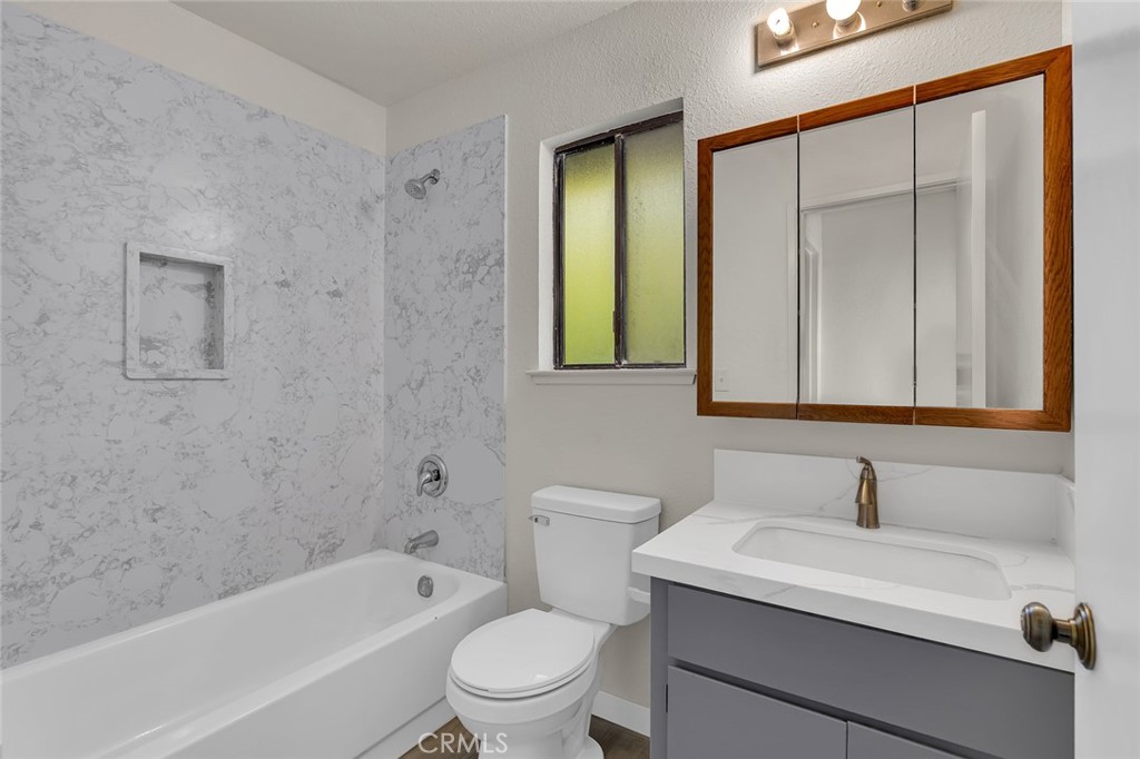 3350 74 M, Merced, CA 95348