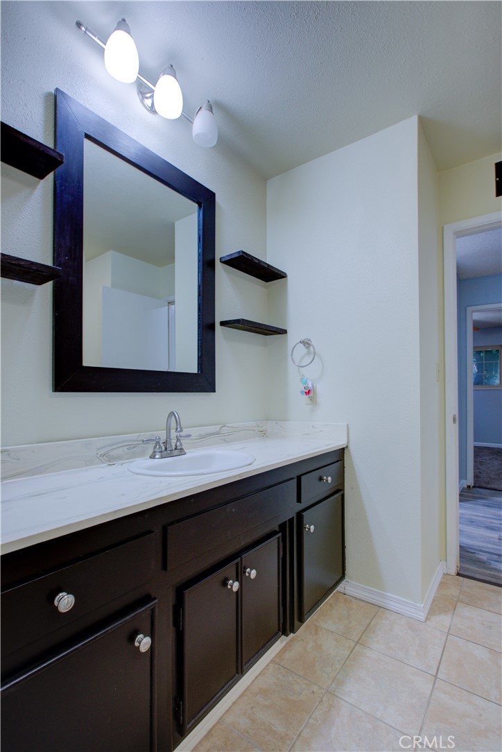 2988 Briarwood Ct, Merced, CA 95348