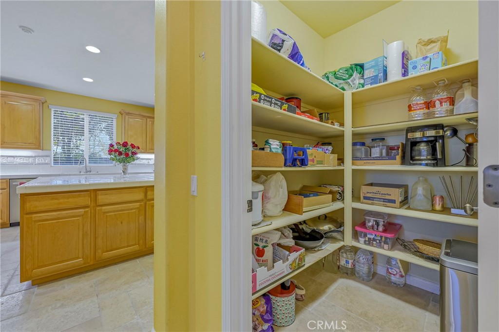 1258 Avignon, Merced, CA 95348