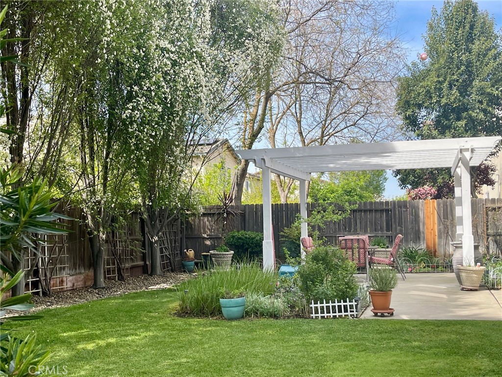 1258 Avignon, Merced, CA 95348