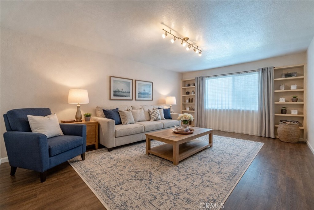 512 Spalding Ct, Merced, CA 95348