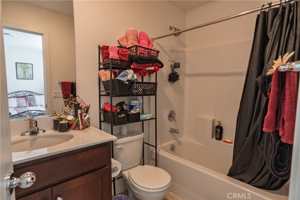 714 Dean Ct, Merced, CA 95341