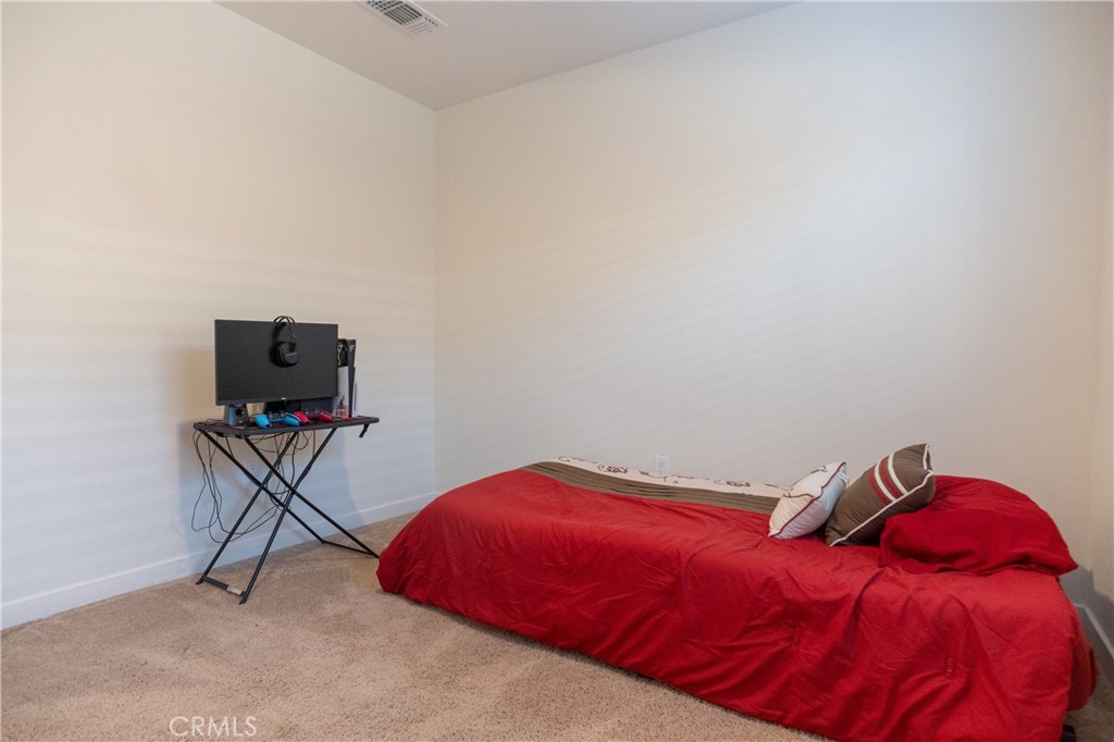 714 Dean Ct, Merced, CA 95341