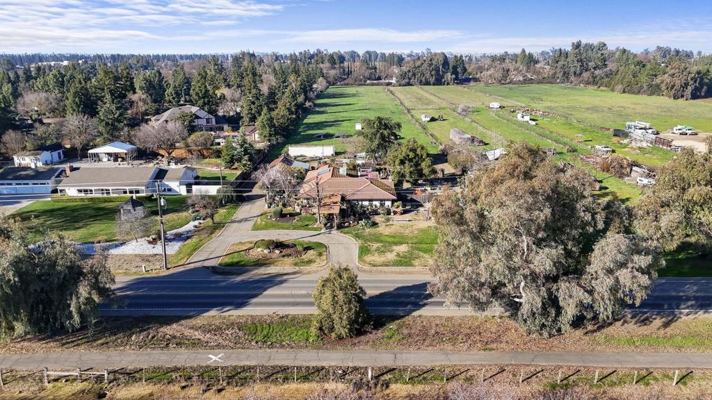 3629 N Lake Rd, Merced, CA 95340