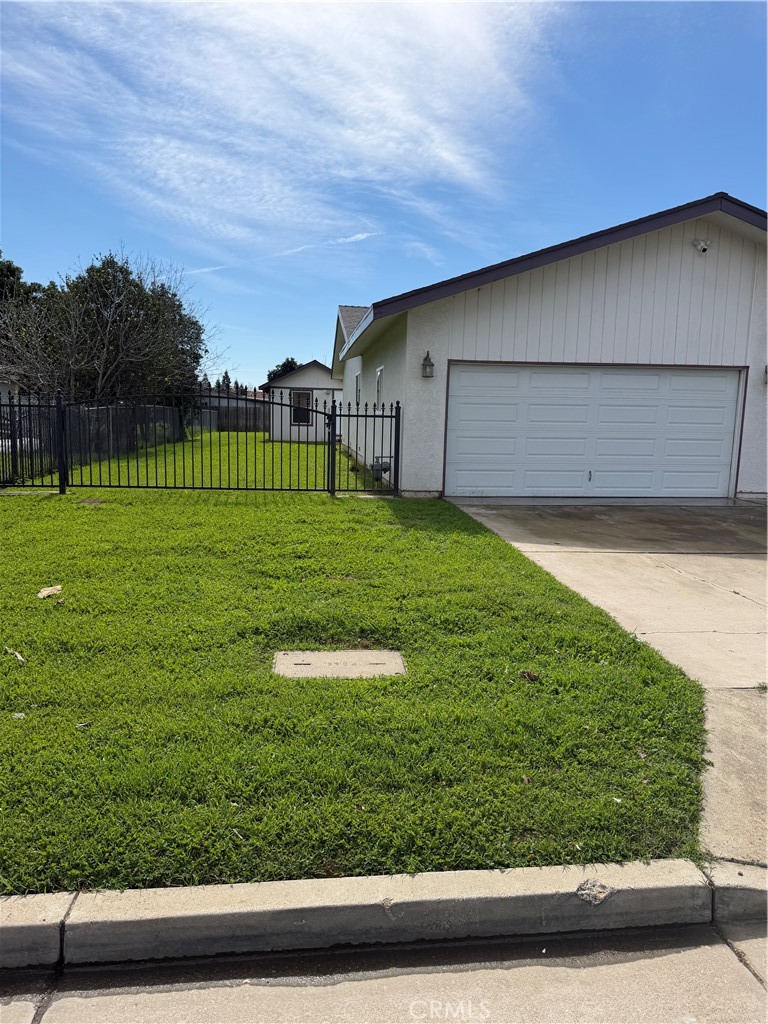 1056 E Alexander, Merced, CA 95340