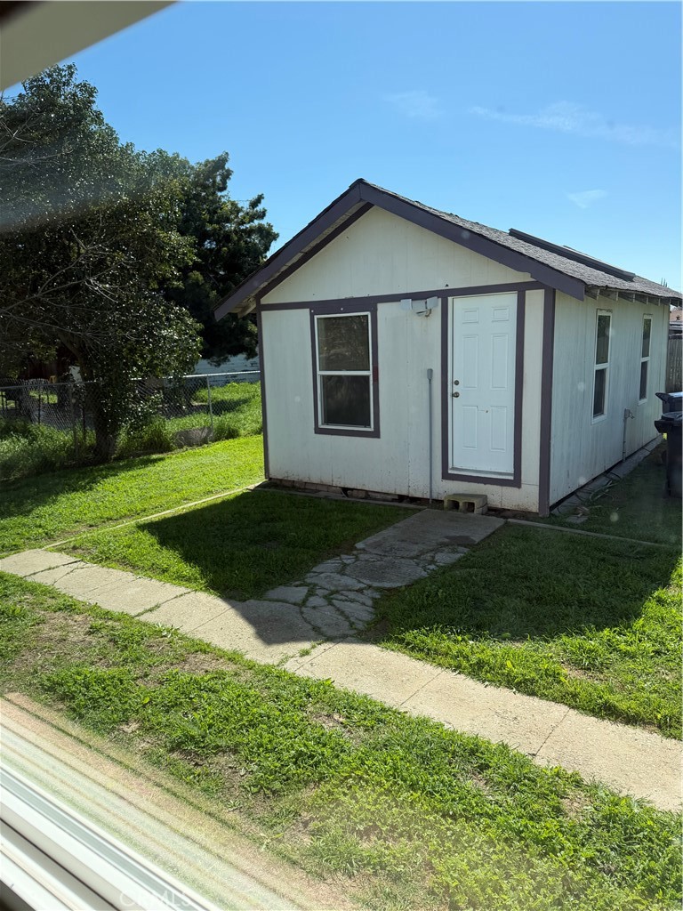 1056 E Alexander, Merced, CA 95340