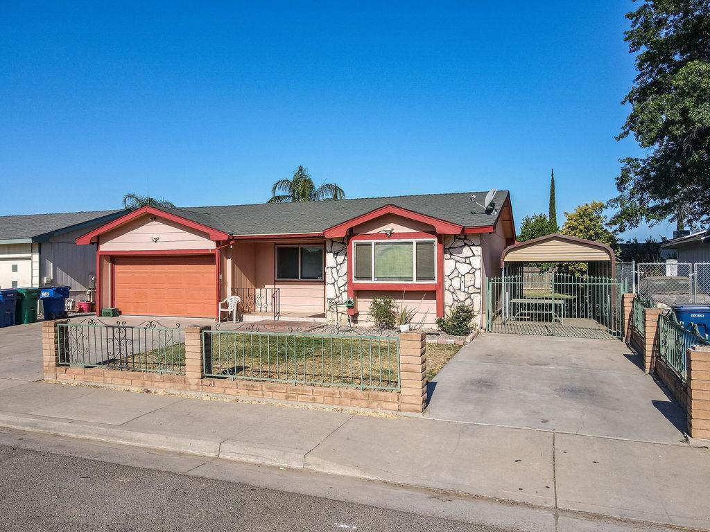 2443 Fern St, Merced, CA 95348