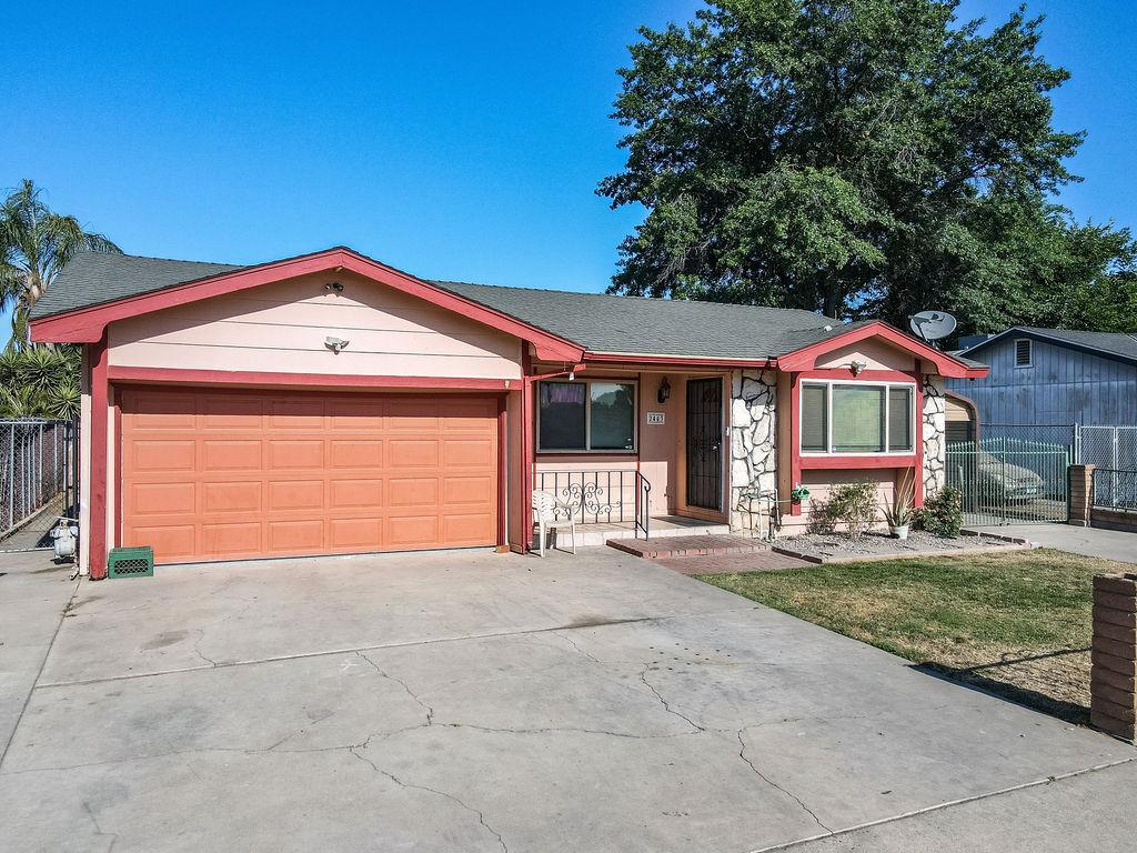 2443 Fern St, Merced, CA 95348