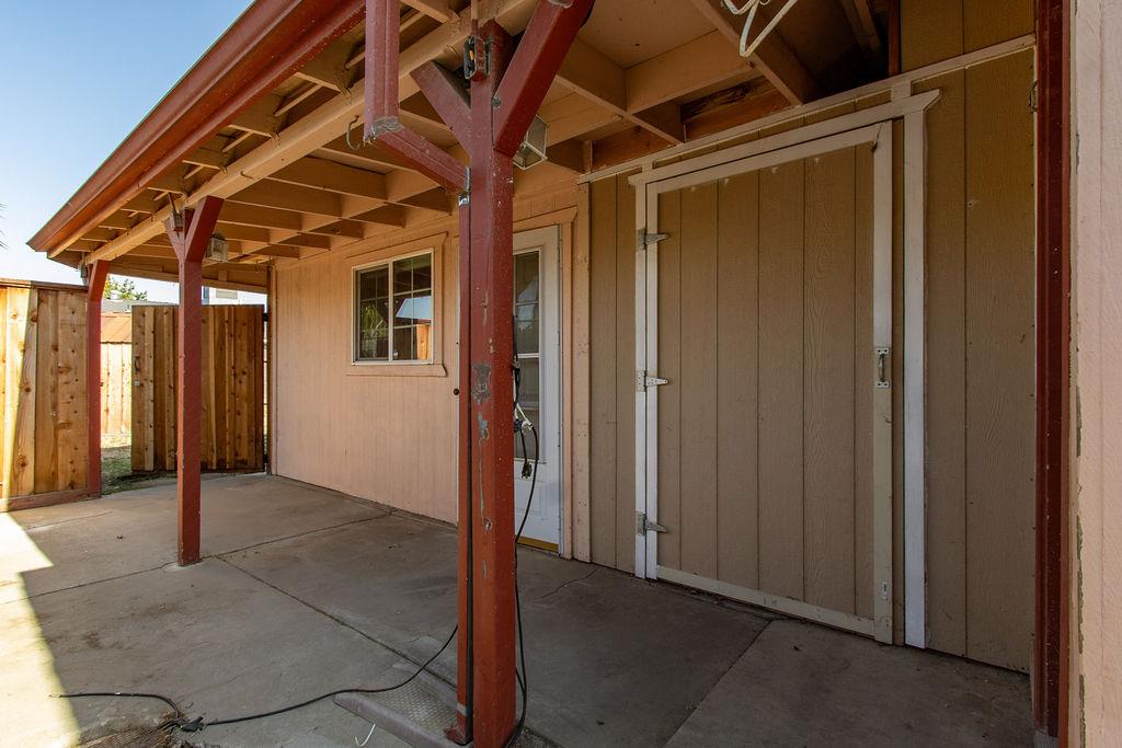 2443 Fern St, Merced, CA 95348