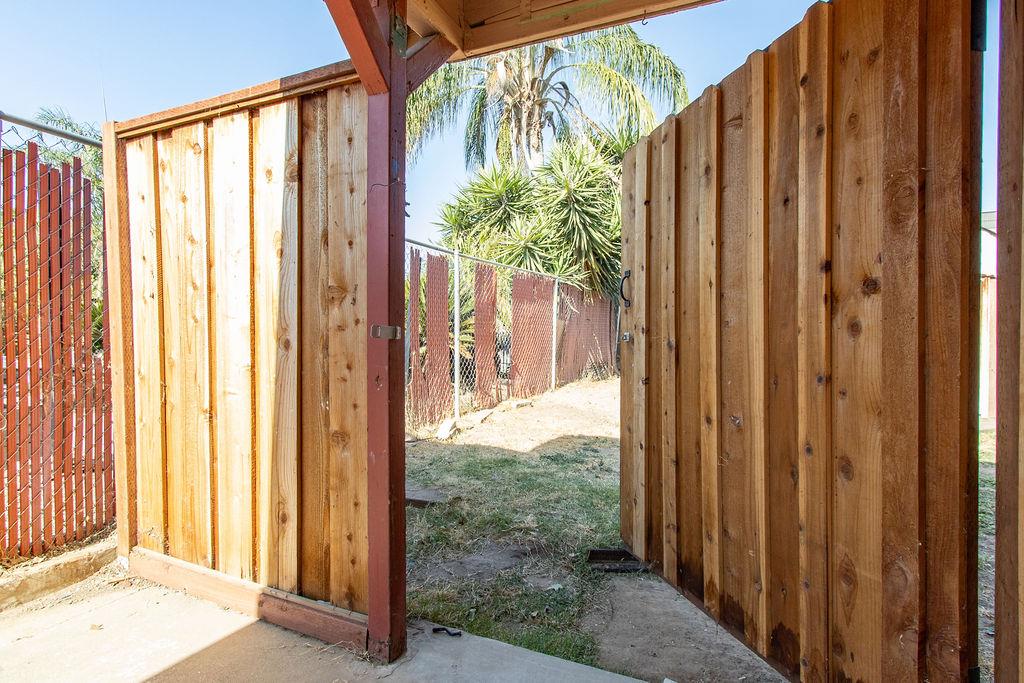2443 Fern St, Merced, CA 95348