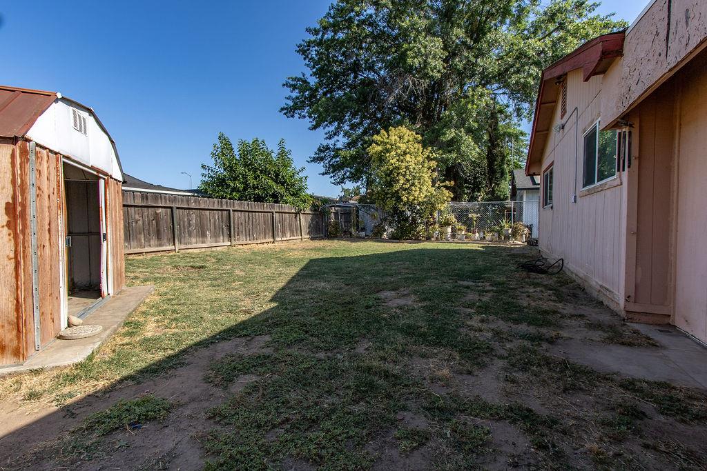 2443 Fern St, Merced, CA 95348