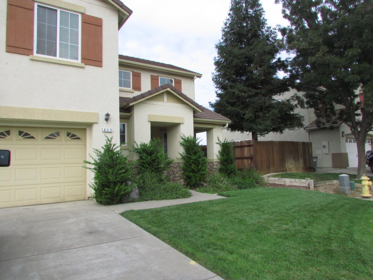 317 Daisy Ct, Merced, CA 95341