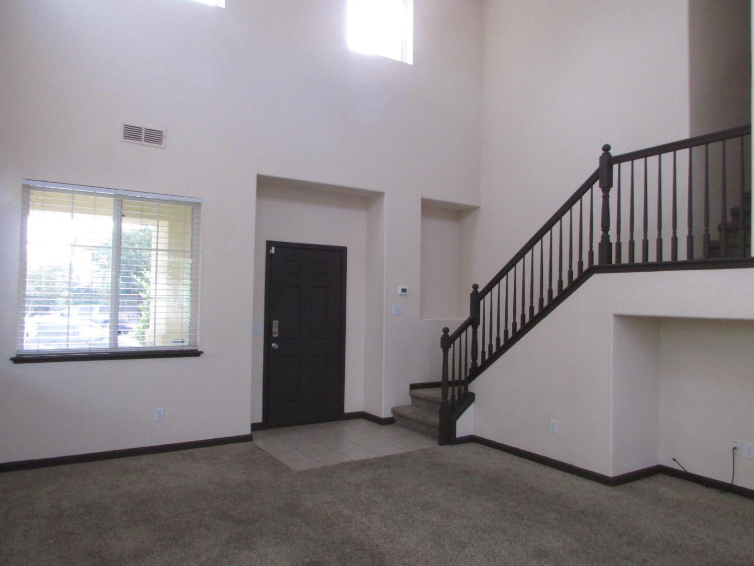 317 Daisy Ct, Merced, CA 95341