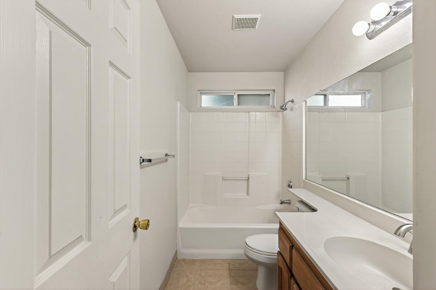 1844 Springfield, Merced, CA 95340