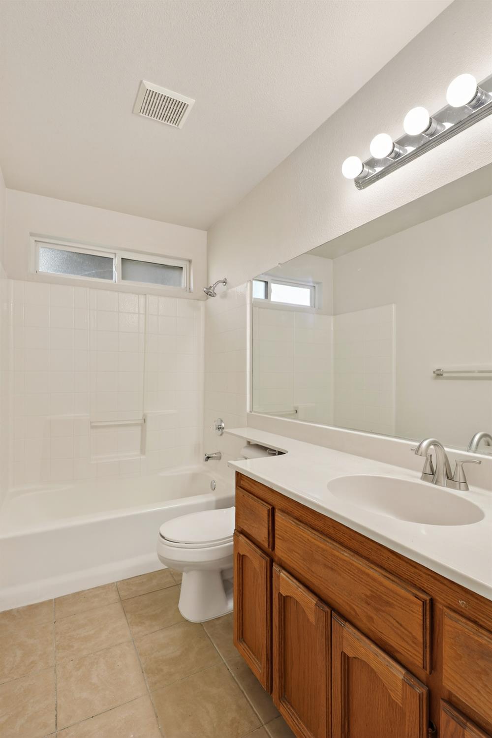 1844 Springfield, Merced, CA 95340