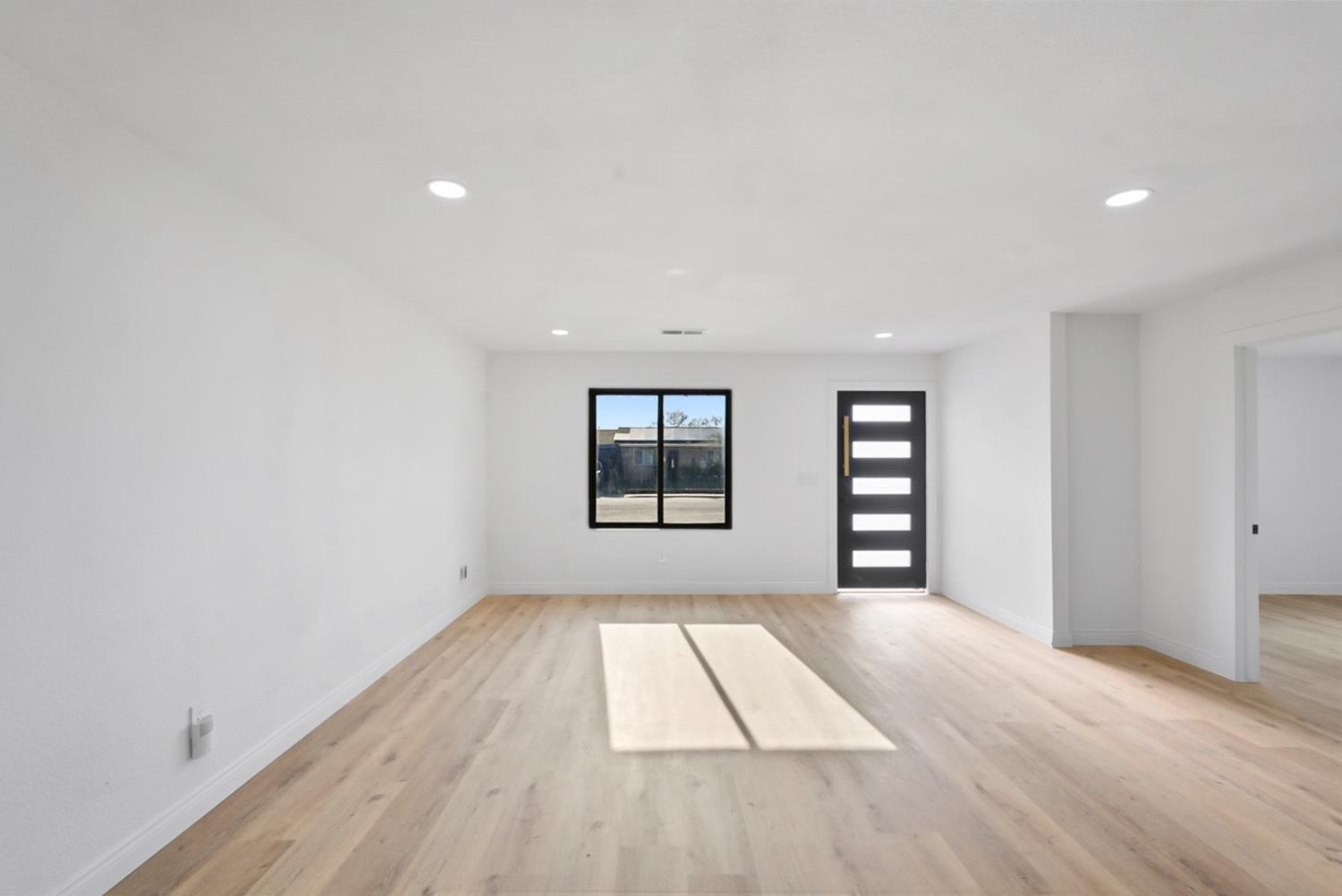 43 Skylark St, Merced, CA 95341