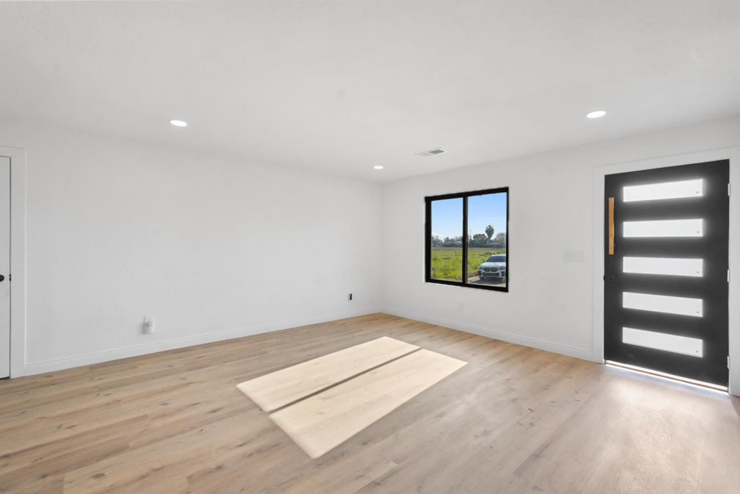 43 Skylark St, Merced, CA 95341