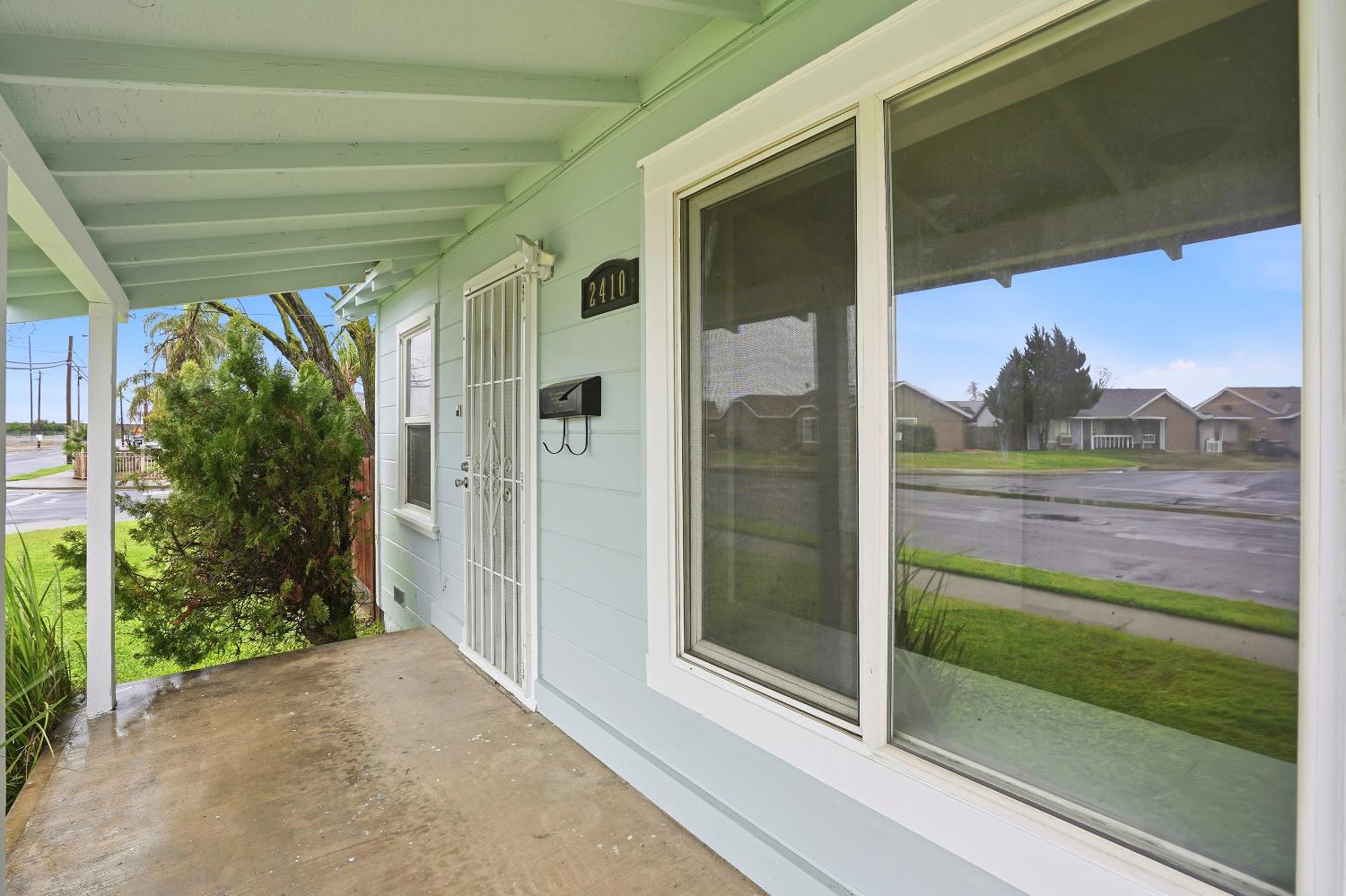 2410 E Gerard, Merced, CA 95341