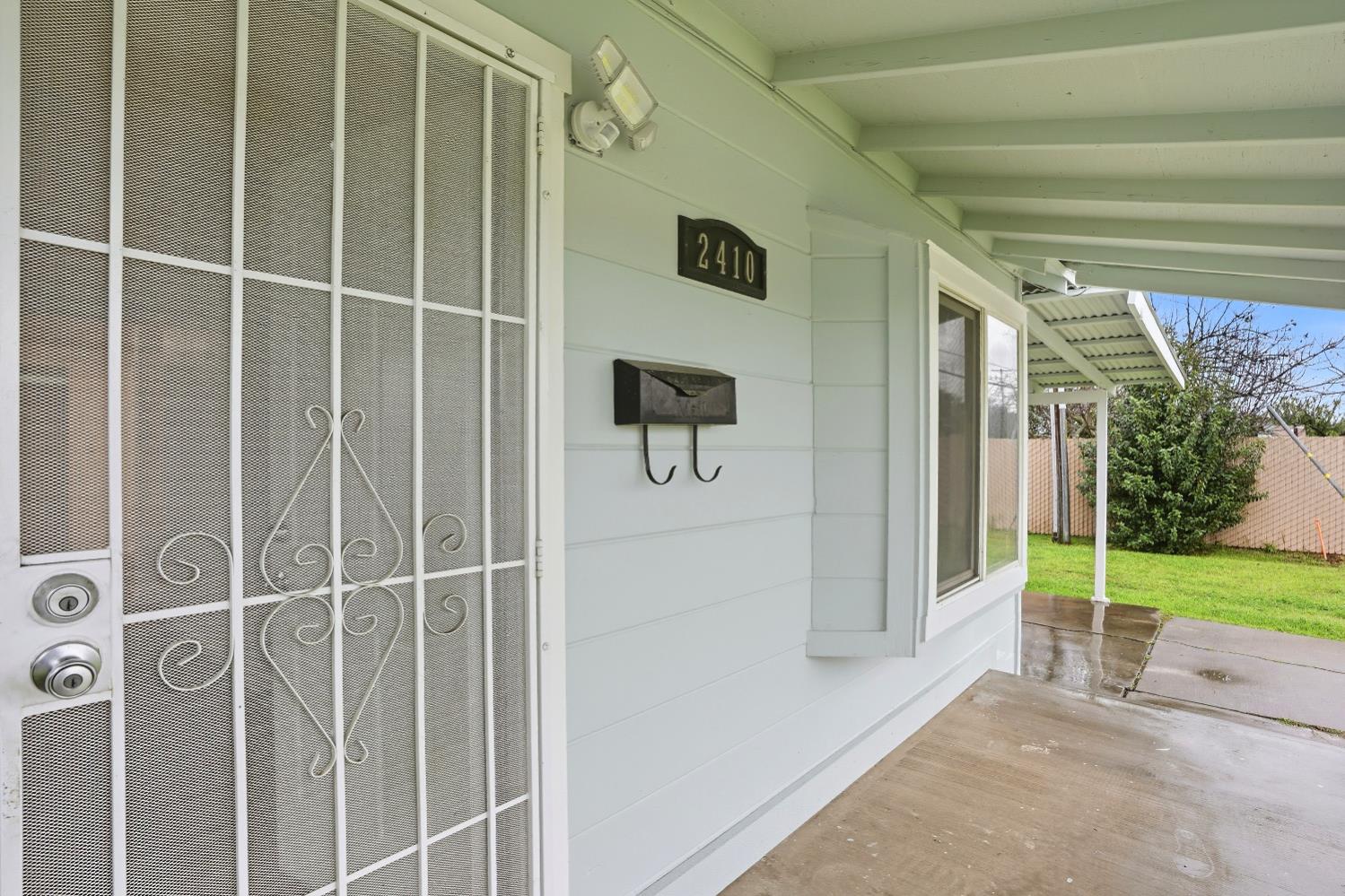 2410 E Gerard, Merced, CA 95341