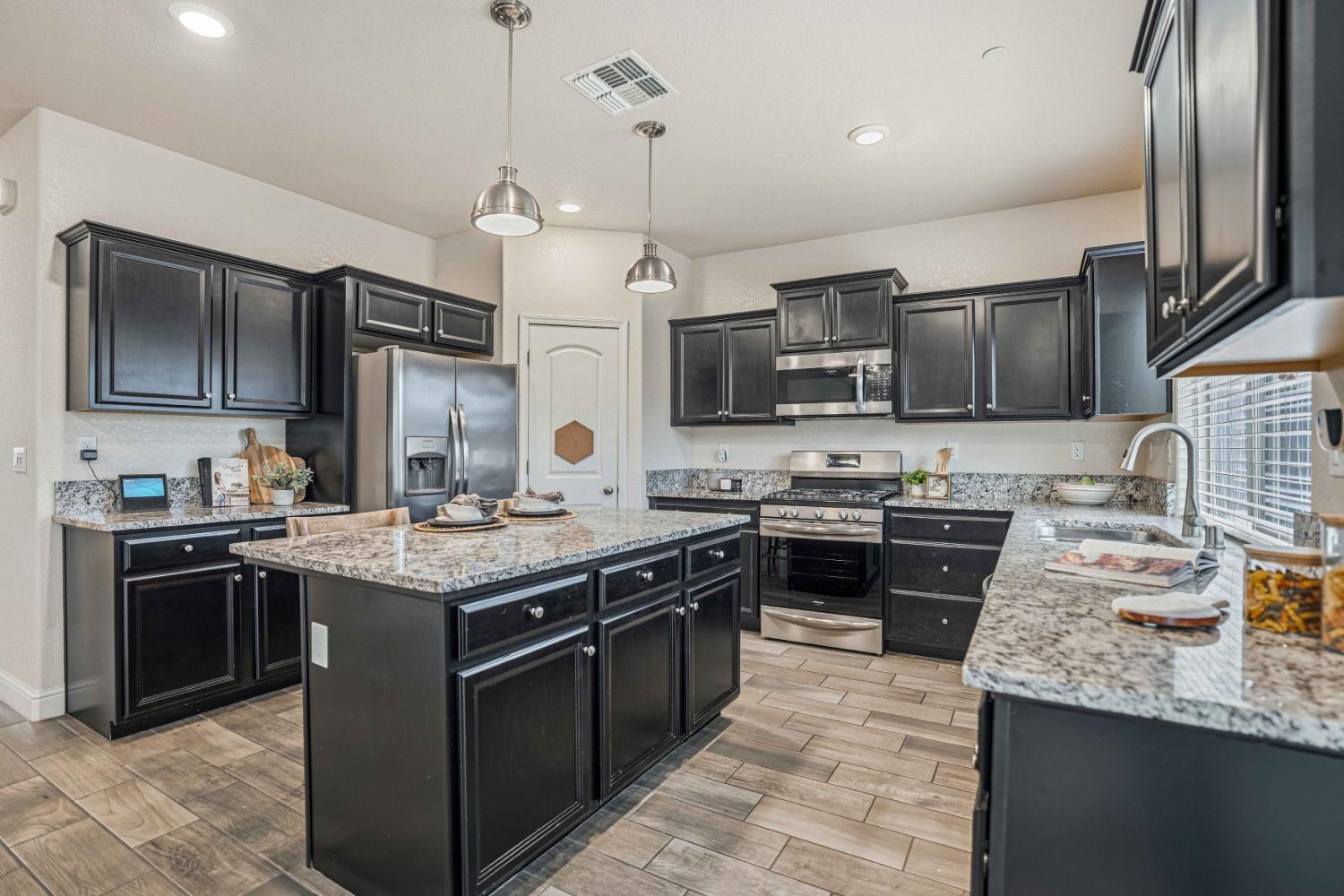 4852 Kinross Ct, Merced, CA 95348