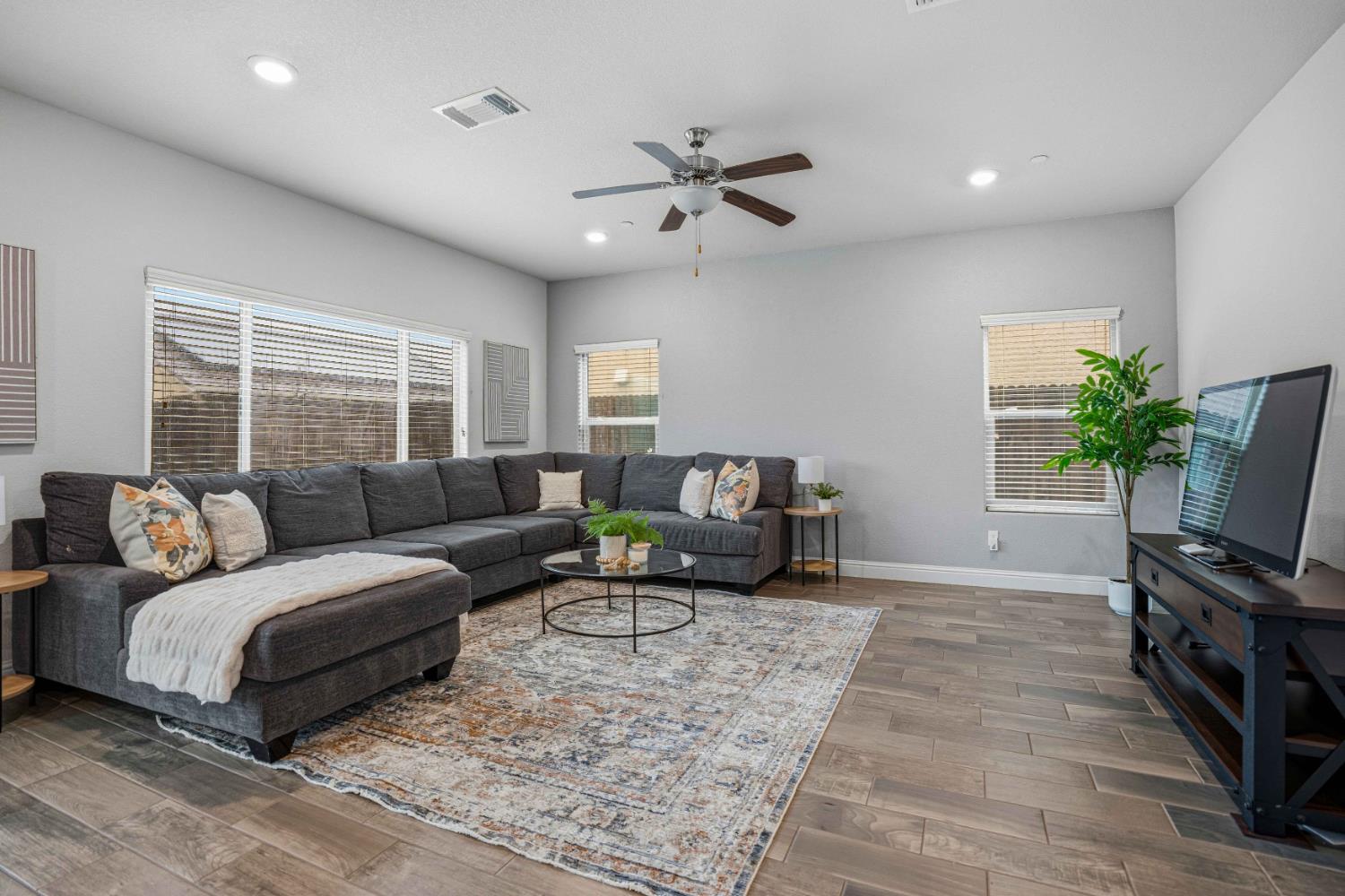 4852 Kinross Ct, Merced, CA 95348