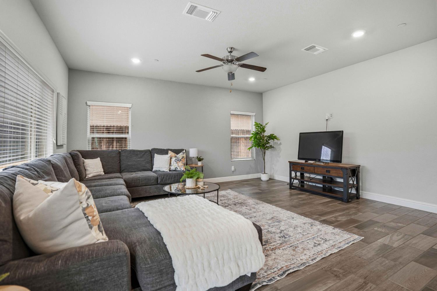 4852 Kinross Ct, Merced, CA 95348