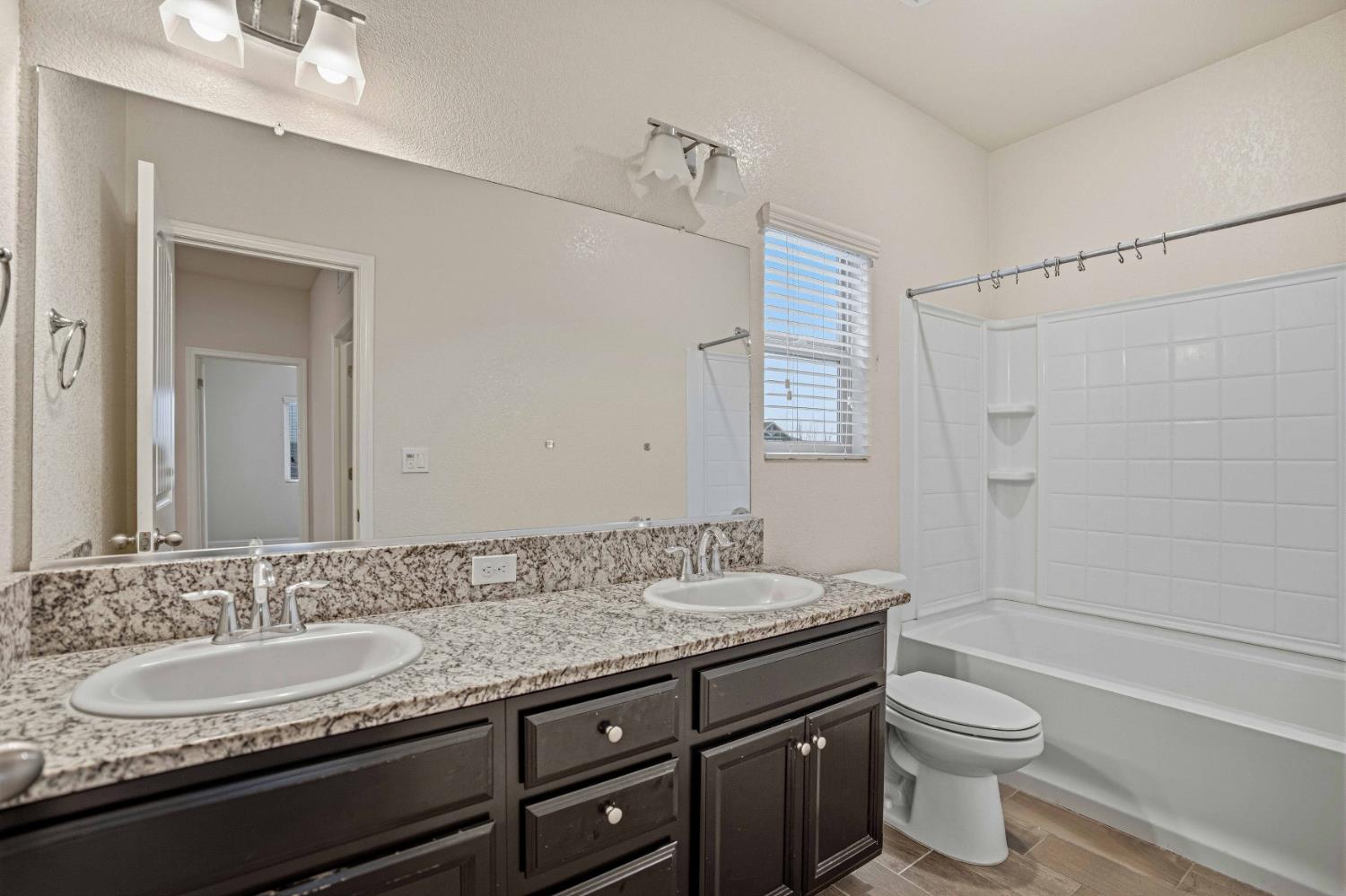 4852 Kinross Ct, Merced, CA 95348